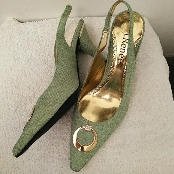 Shoes - Picture 2 of 7